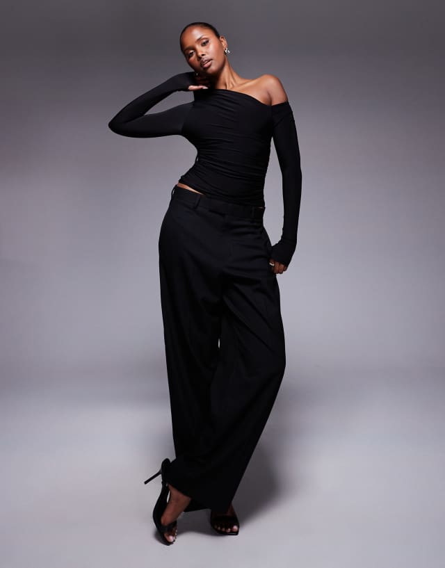 Kaiia exclusive double layered slinky off shoulder long sleeve