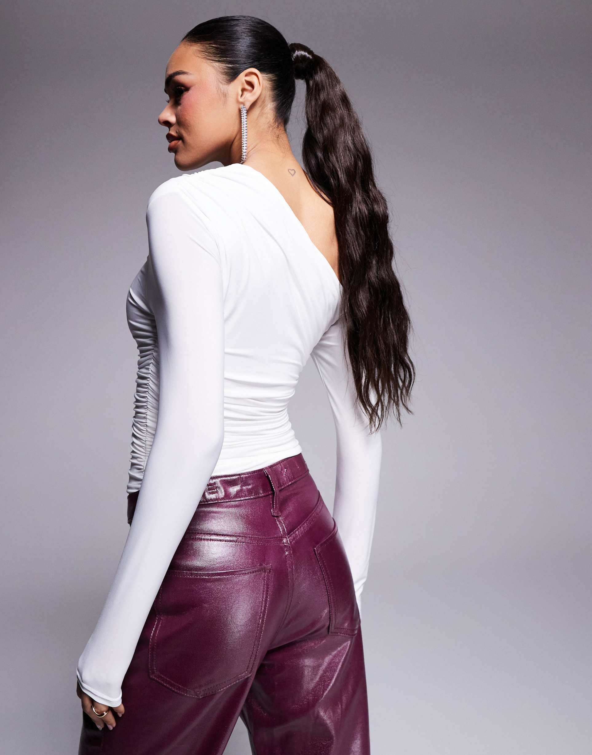kaiia exclusive double layered slinky off shoulder long sleeve top in white