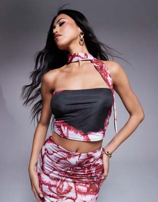 Kaiia Exclusive Double Layered Slinky Scarf Detail Bandeau Top In Black