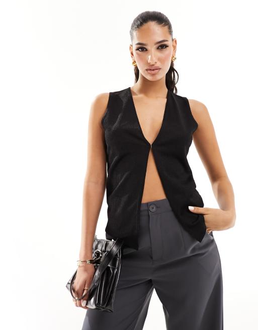 Kaiia exclusive double layered slinky vest in black 