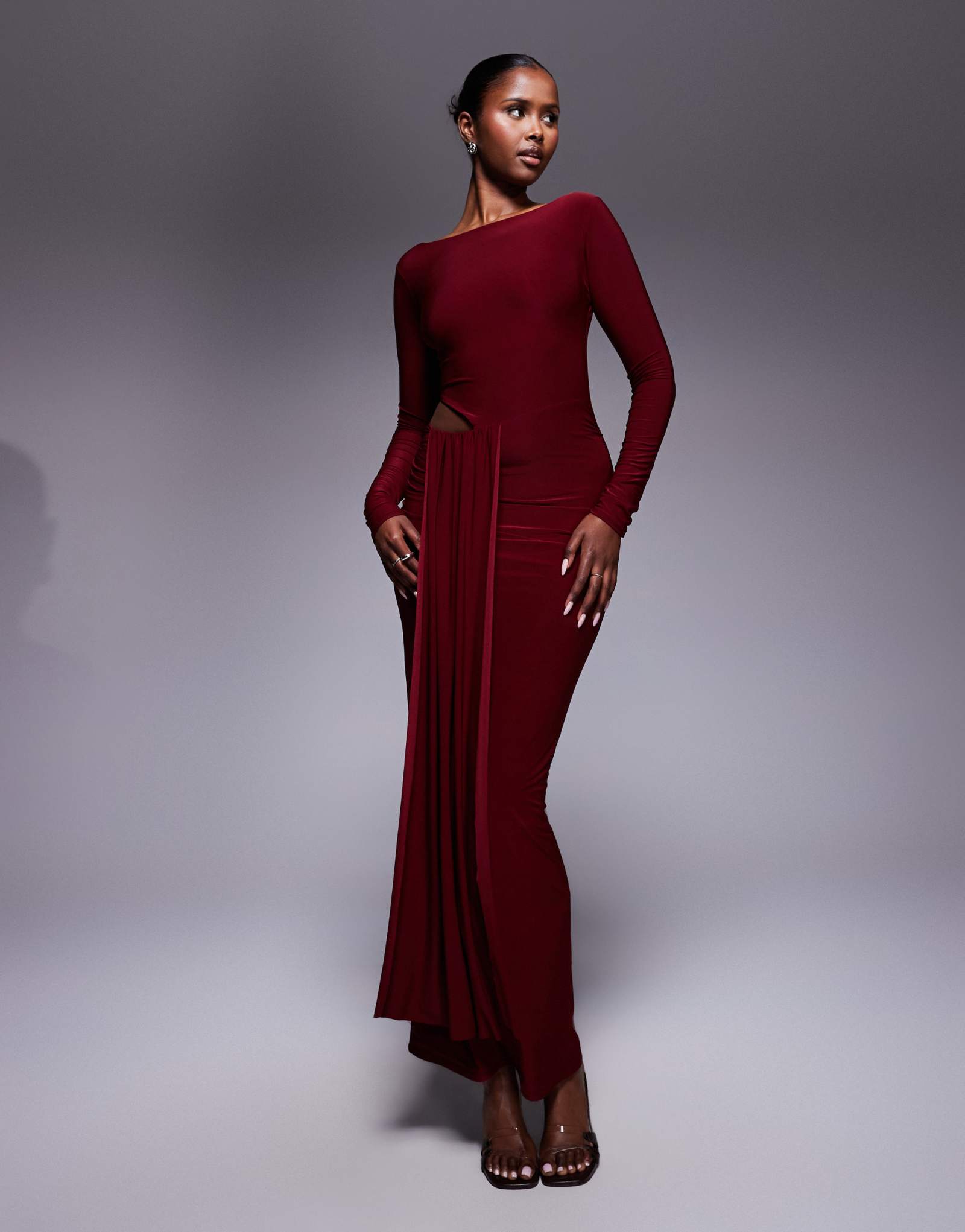 Эксклюзивное двухслойное макси-платье бордового цвета с приталенной талией и драпировкой Kaiia exclusive 