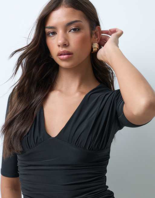 Kaiia exclusive double sculpted slinky v neck 3/4 sleeve top co-ord in black, 3 of 5