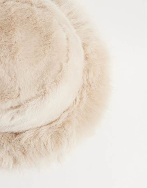 Kaiia exclusive faux fur bucket hat in cream, 2 of 3