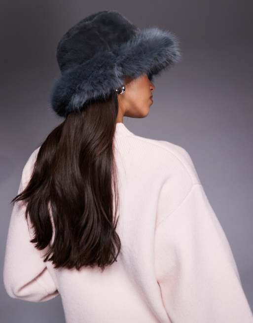 Kaiia exclusive faux fur bucket hat in gray, 3 of 3