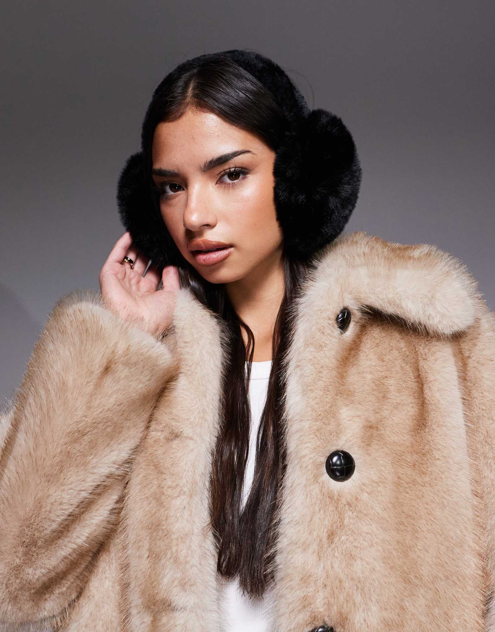 Эксклюзивные наушники-вкладыши из искусственного меха Kaiia черного цвета