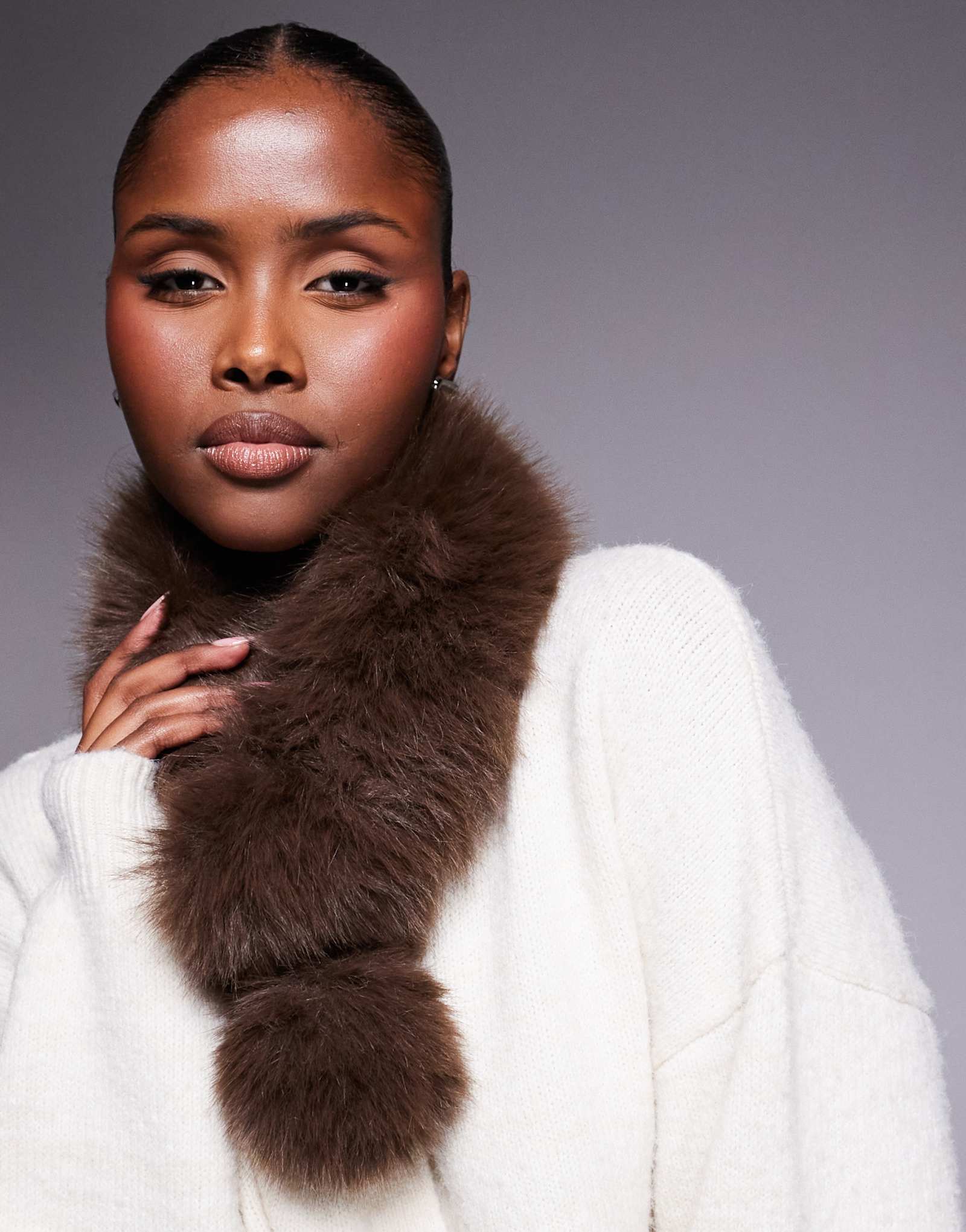 Эксклюзивный шарф из искусственного меха Kaiia коричневого цвета