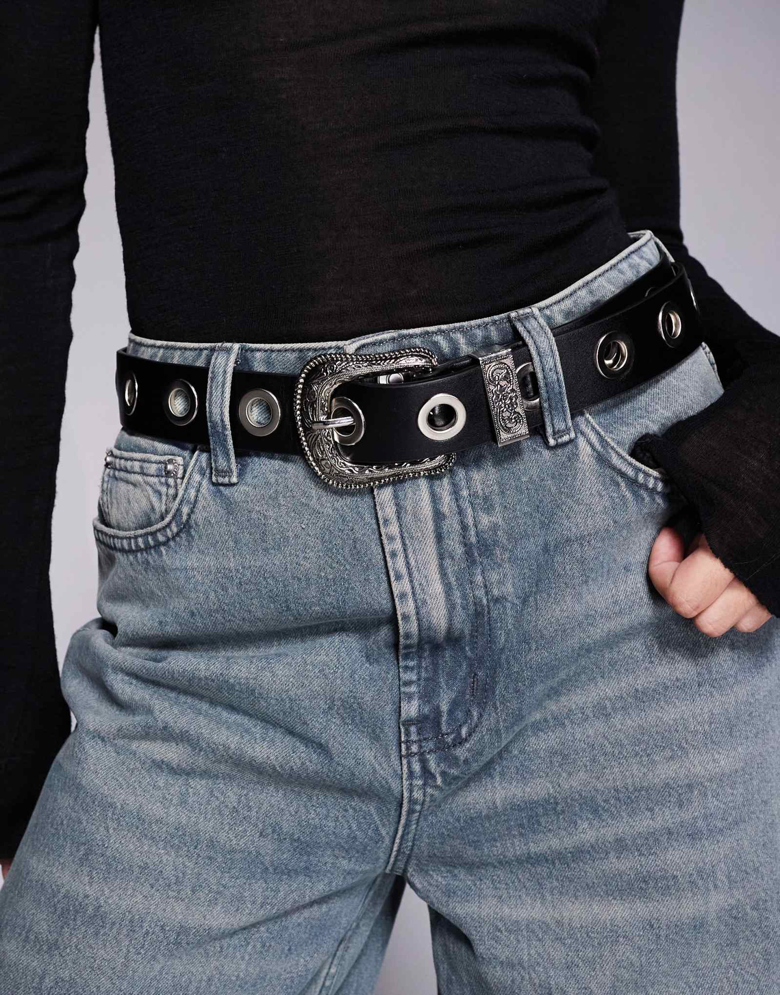 Черный пояс в западном стиле с петелькой из эксклюзивной искусственной кожи Kaiia