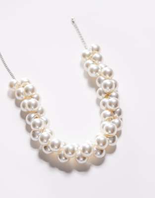 Kaiia Exclusive Faux Pearl Chunky Necklace In Silver