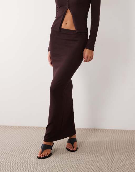 Kaiia exclusive fine knit maxi column skirt co-ord in brown, 4 of 5