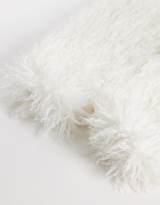Kaiia exclusive furry leg warmers in cream, 3 of 3