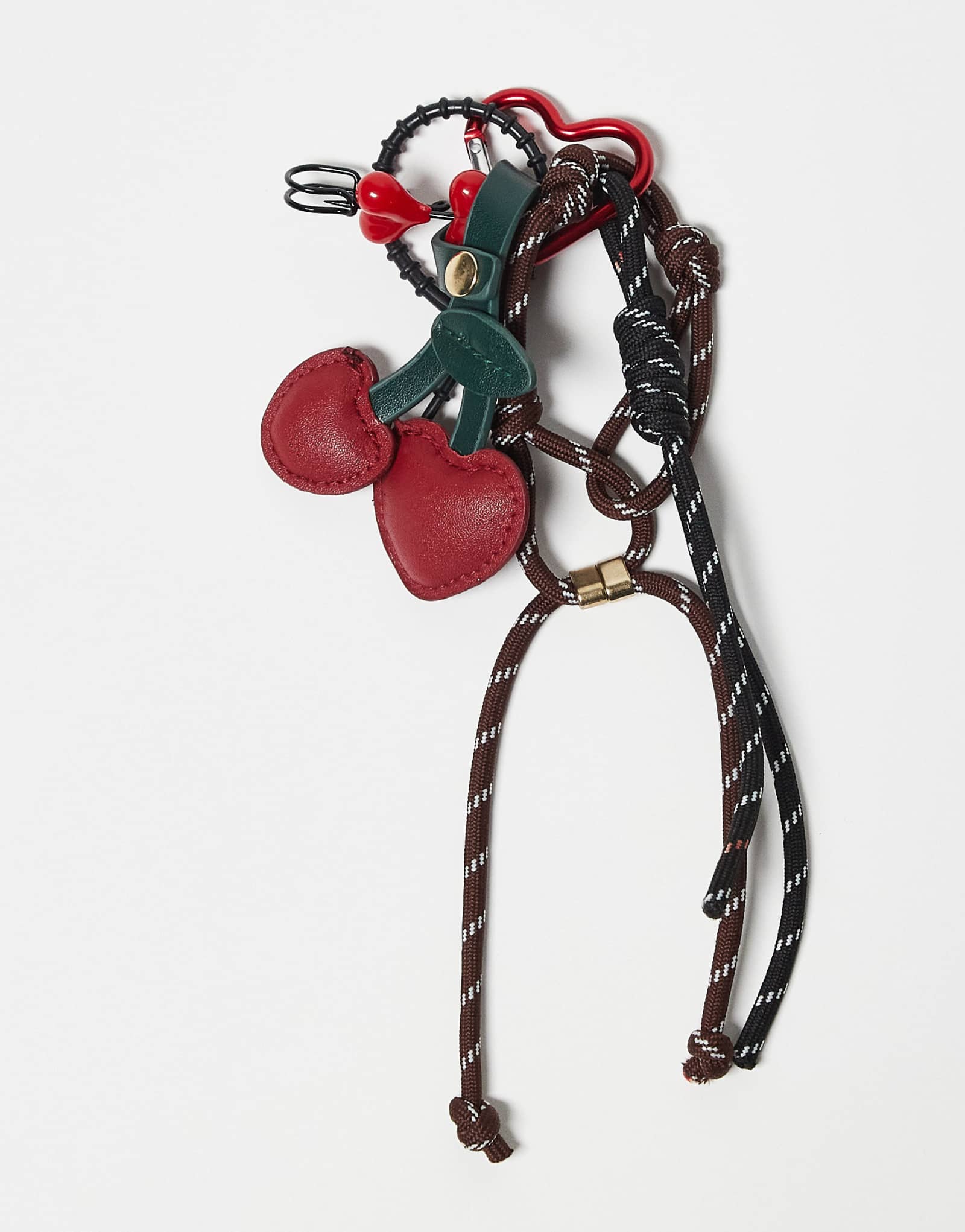 Эксклюзивный брелок для сумки Kaiia с карабином в виде сердца вишневого цвета и шнурком из мульти