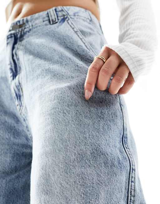 Kaiia – Exclusive – Jeans in hellblauer Waschung mit hohem Baumwollanteil und weitem Bein   , 4 von 4