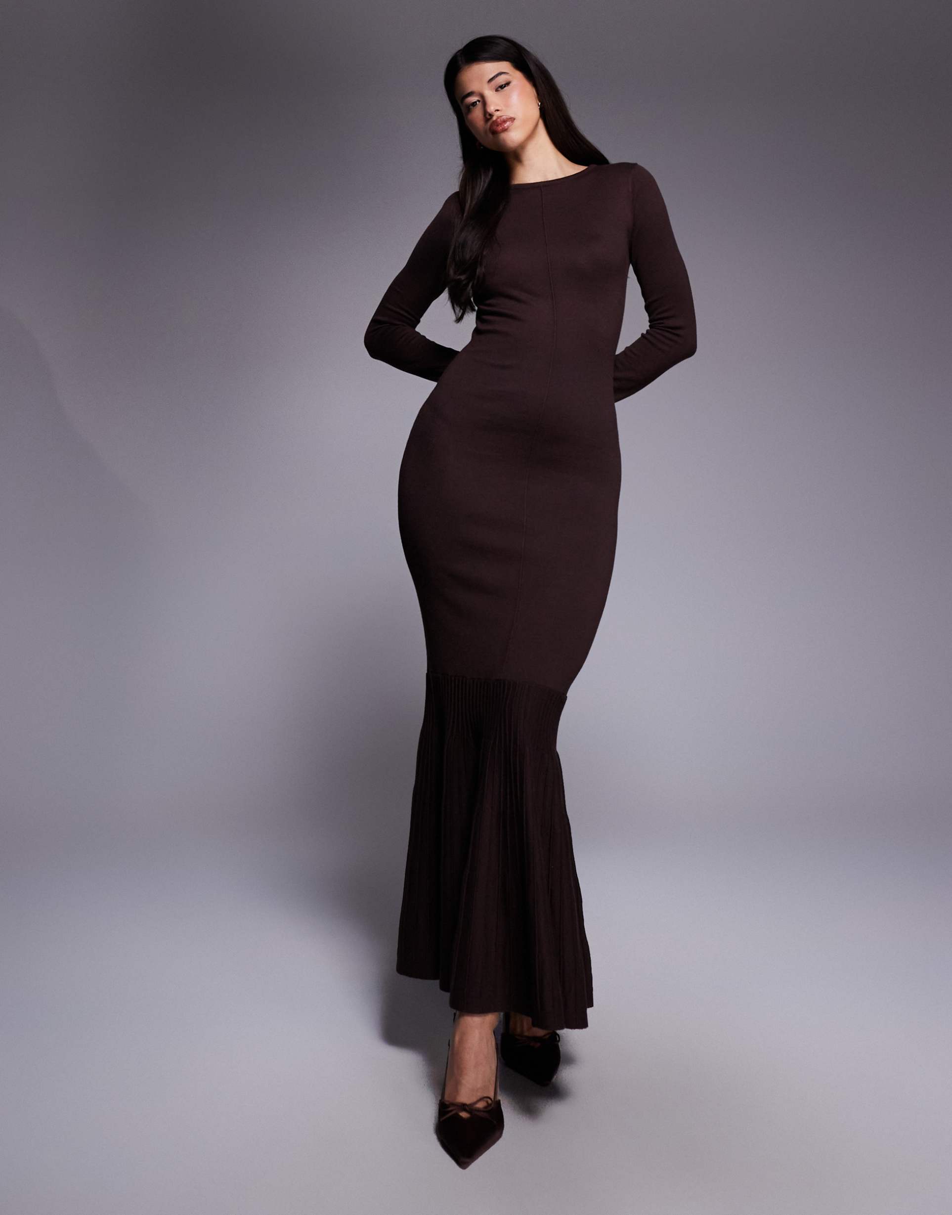 kaiia exclusive knitted long sleeve flared skirt maxi dress in chocolate