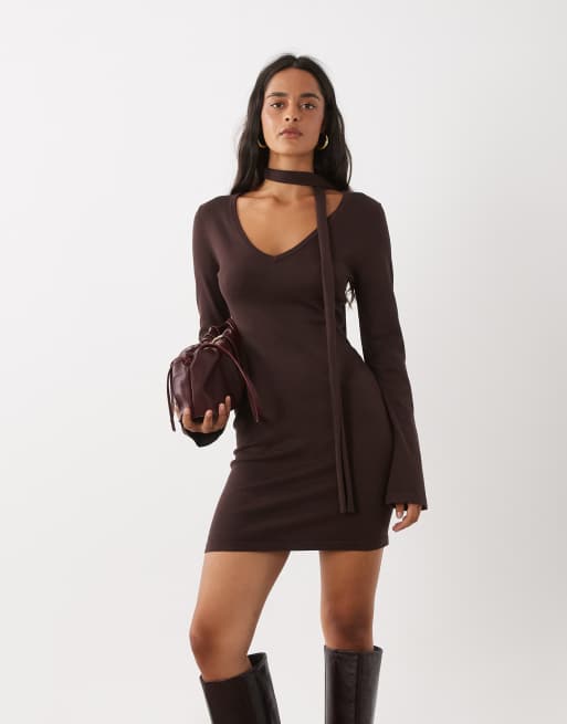 Kaiia exclusive knitted scarf detail flare sleeve mini dress in chocolate, 4 of 4