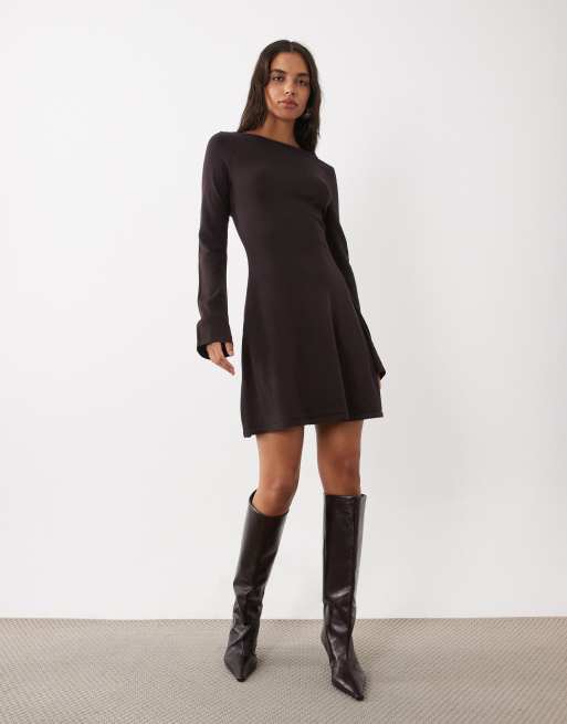 Kaiia exclusive knitted slash neck cowl back skater mini dress in chocolate, 3 of 4