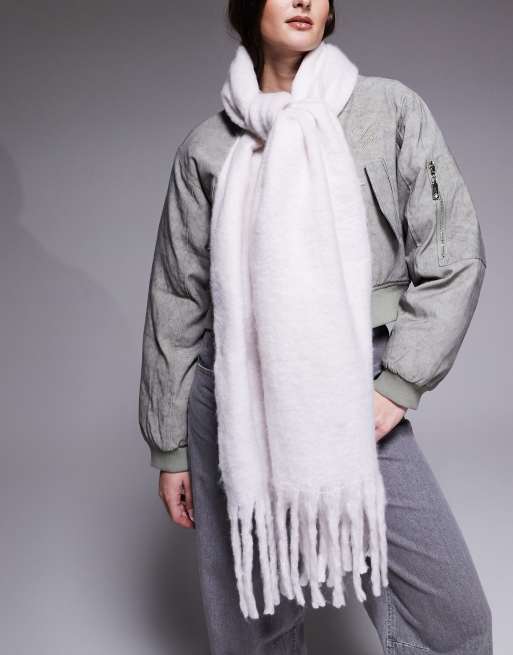 Kaiia Exclusive – Kremowy bardzo miękki szalik oversize z frędzlami, 3 z 3
