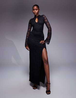 Kaiia - Exclusive - Langärmliges Maxikleid aus Spitze in Schwarz mit Schlüssellochausschnitt und seitlichem Schlitz