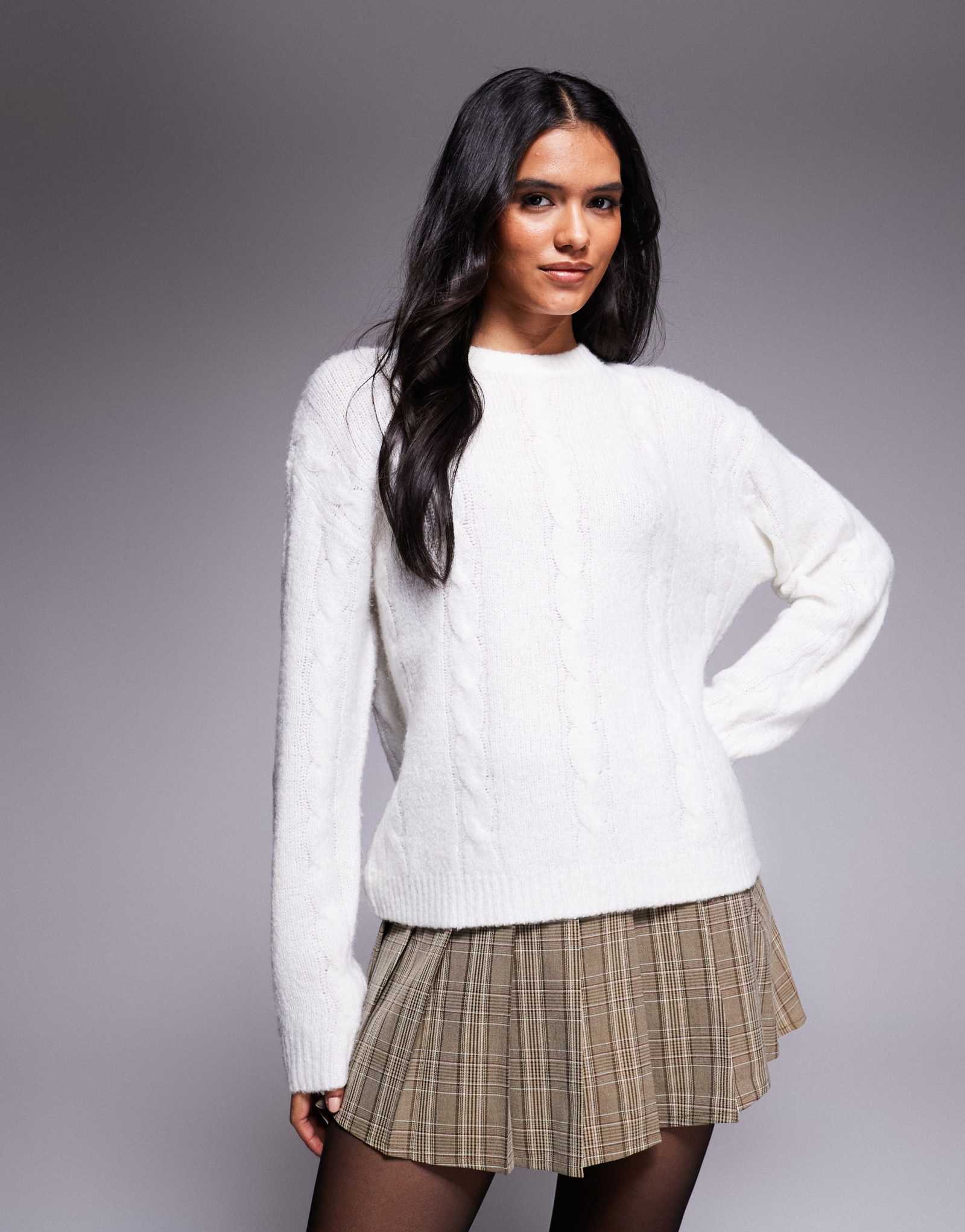 Эксклюзивный свитер кремовой вязки оверсайз от Kaiia - часть комплекта