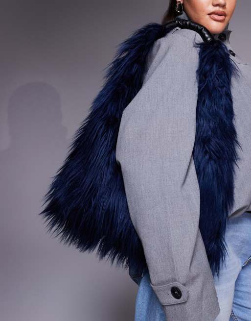 Kaiia - Exclusive - Oversized shaggy draagtas van imitatiebont in marineblauw, 2 van 4