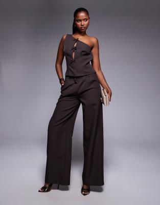 Kaiia Kaiia exclusive pleat detail wide leg tailored trousers co-ord chocolate brown