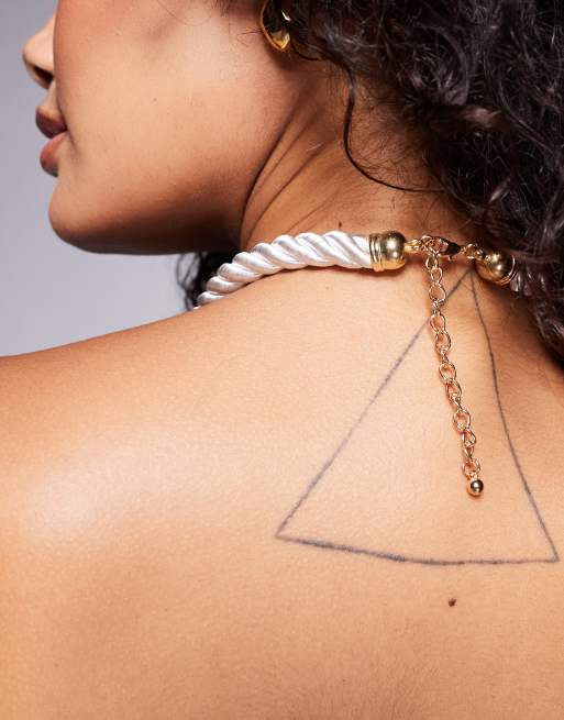 Kaiia exclusive rope chain shell necklace in gold, 3 of 3
