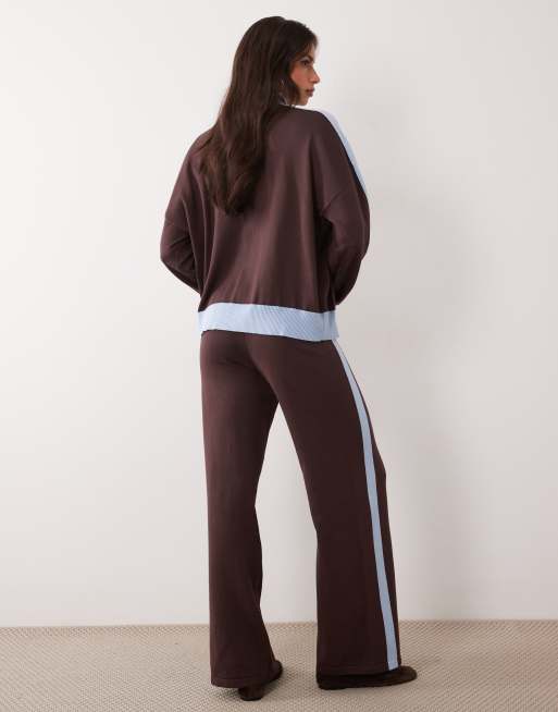 Kaiia exclusive straight leg side stripe joggers co-ord in dark blue and brown, 4 of 5