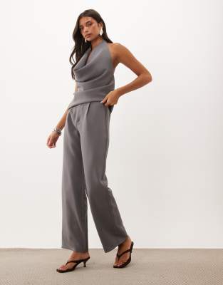 Kaiia Exclusive Straight Leg Tailored Pants In Gray
