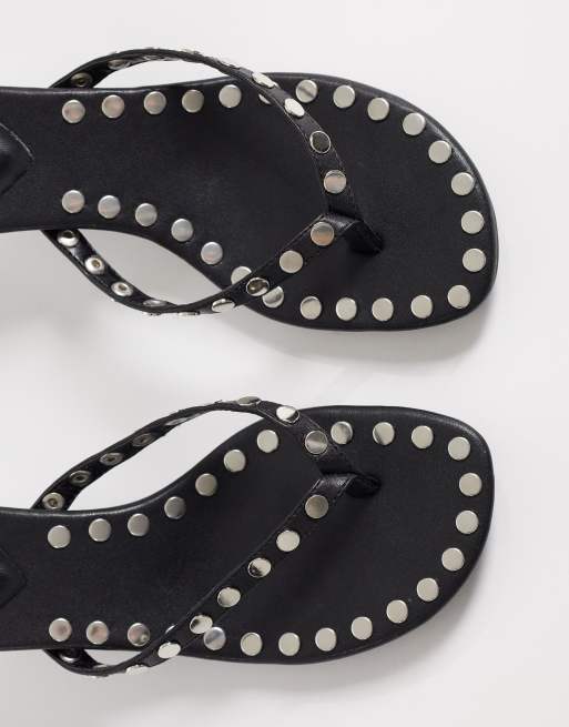 Kaiia exclusive studded detail thong kitten heels in black and silver, 3 of 4