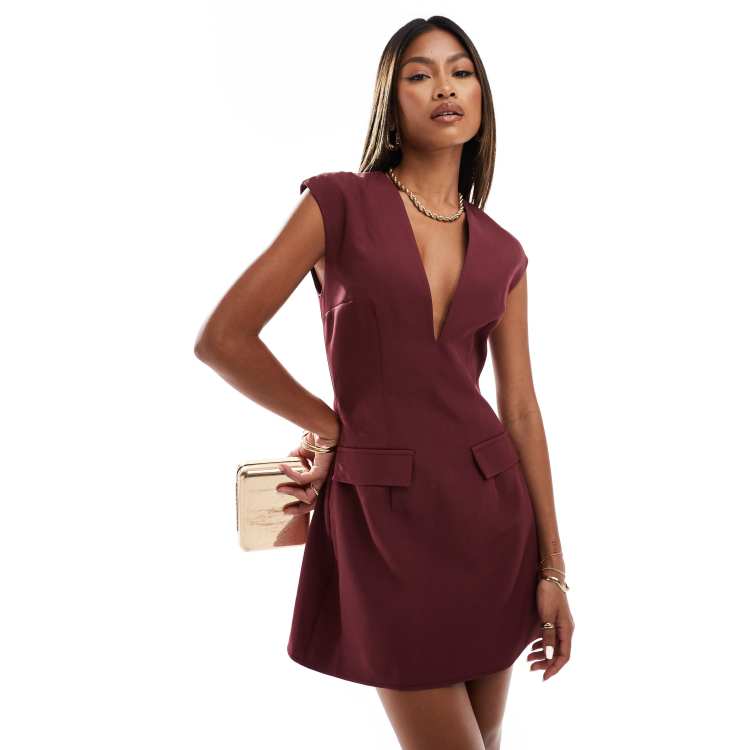 Kaiia exclusive tailored plunge v neck sleeveless mini dress
