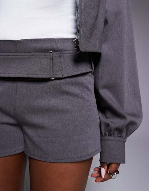 Kaiia exclusive tailored stud belt detail micro shorts co-ord in charcoal, 4 of 5