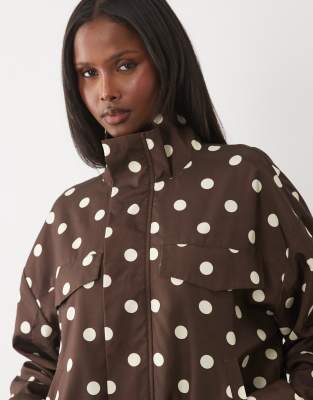 Kaiia Exclusive Technical Button Through Toggle Detail Funnel Jacket In Brown