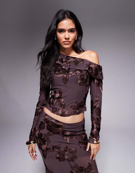 Kaiia Exclusive textured floral off-shoulder long sleeve crop top and maxi skirt set in chocolate, 2 of 2