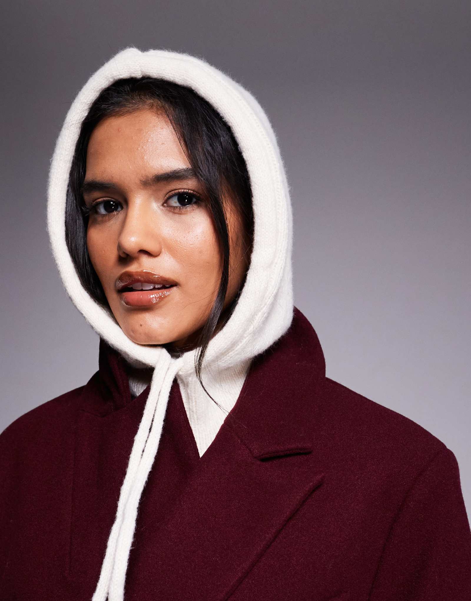 Эксклюзивный снуд с завязками от Kaiia кремового цвета