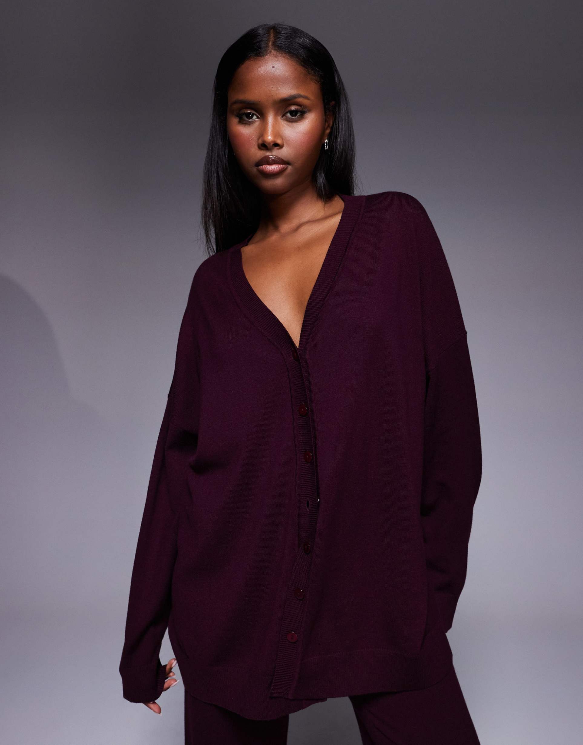 kaiia exclusive v-front button through knit relaxed longline cardigan in burgundy - part of a set