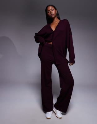 Kaiia - Exclusive - Weit geschnittene Strickhose in Burgunderrot, Kombiteil