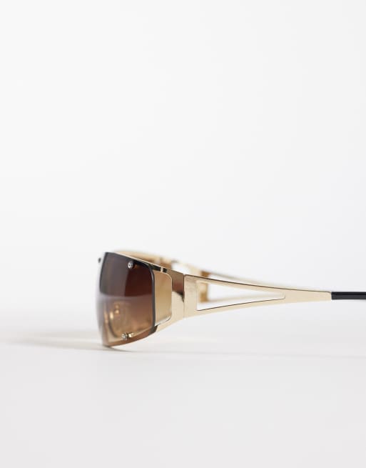 Kaiia - Exclusive - Zonnebril in jaren 90-stijl met wrap-design en studs in bruin, 3 van 3
