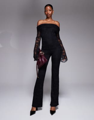 Kaiia - Exclusive - Zweilagiger Jumpsuit in geschmeidiger Haptik in Schwarz mit langen Ärmeln aus Spitze und Bardot-Auss...
