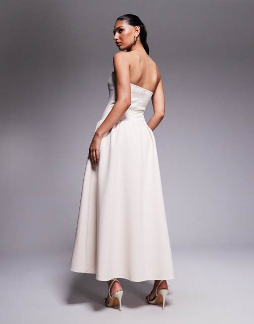 Kaiia - Exclusives - Maxi bandeau-jurk met structuur, verlaagde taille en geplooide rok in crème, 4 van 4