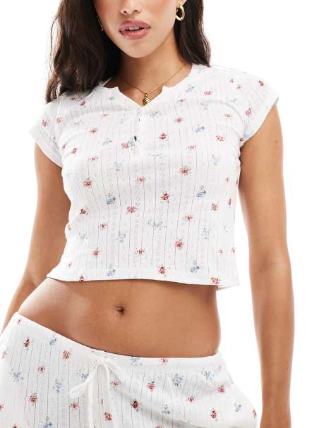 Kaiia - Exclusives - Mix en match - Katoenrijke ajourgebreide pyjamatop met korte mouwen, knoopsluiting en fijne print in crème - view 1