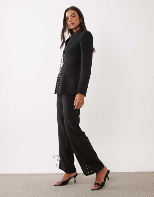 Exclusivité - Kaiia - Blazer à taille cintrée, laçage et œillet et pantalon - Noir, 3 de 3