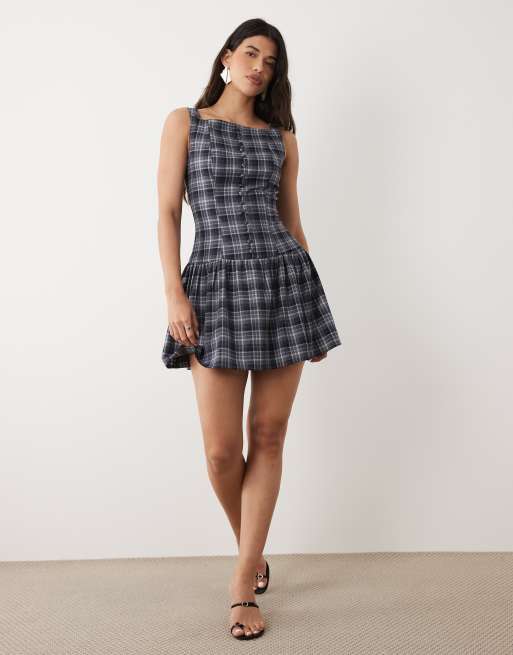 Kaiia - Exclusivité - Robe courte ajustée à carreaux avec encolure carrée et boutons - Bleu marine, 3 de 4