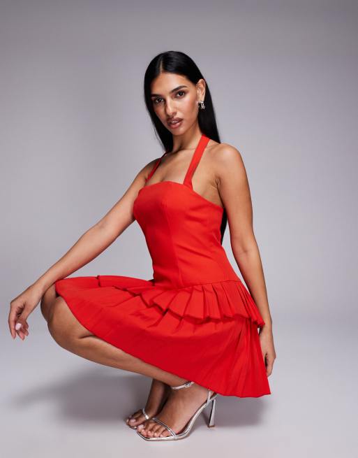 Kaiia - Exclusivité - Robe courte ajustée à volants asymétriques avec encolure américaine et dos nu - Rouge, 2 de 4