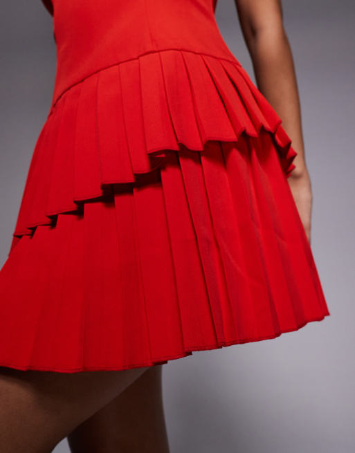 Kaiia - Exclusivité - Robe courte ajustée à volants asymétriques avec encolure américaine et dos nu - Rouge, 4 de 4