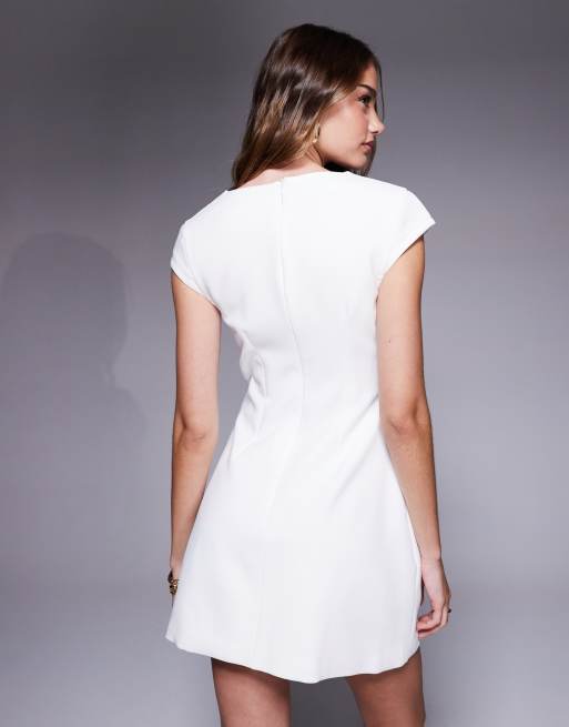Kaiia – Exklusives, elegantes Minikleid in Weiß mit V-Ausschnitt, Kappärmeln und Taschendetail  , 4 von 4
