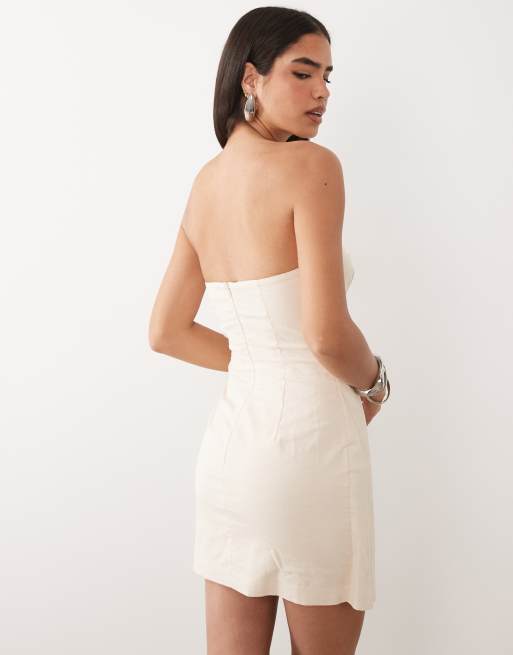 Kaiia – Exklusives, trägerloses Minikleid aus Leinenmix in Ecru mit Bindedetail an der Taille, 4 von 4