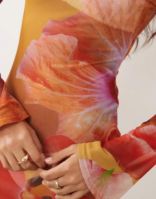 Kaiia – Exklusivt – Rosa, ombréfärgad, blommig miniklänning i mesh med långa ärmar, 4 av 4