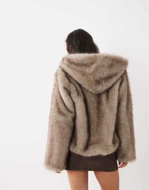 Kaiia faux fur hooded cropped jacket in soft brown, 4 of 4