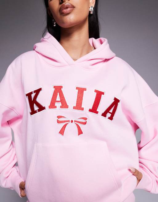 Kaiia - Felpa con cappuccio oversize rosa e rossa in misto cotone con logo e fiocco ricamati in coordinato  , 3 di 4