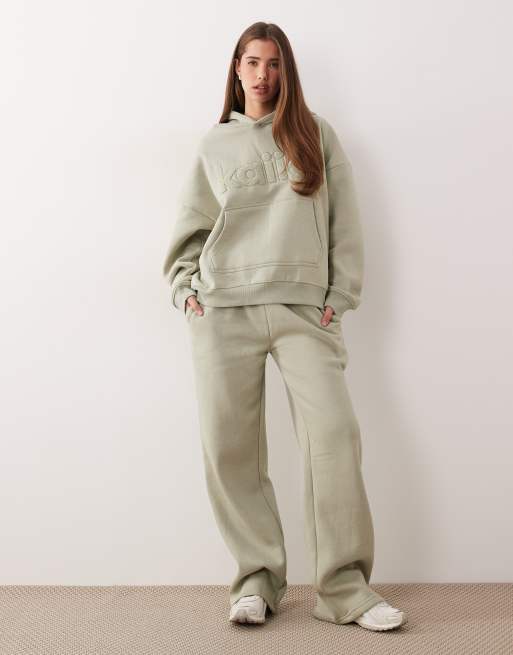 Kaiia - Felpa con cappuccio oversize verde salvia con logo in pile borg di misto cotone in coordinato  , 2 di 4
