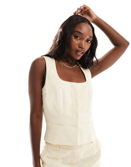 Kaiia - Gilet met lage ronde hals in crème, deel van co-ord set